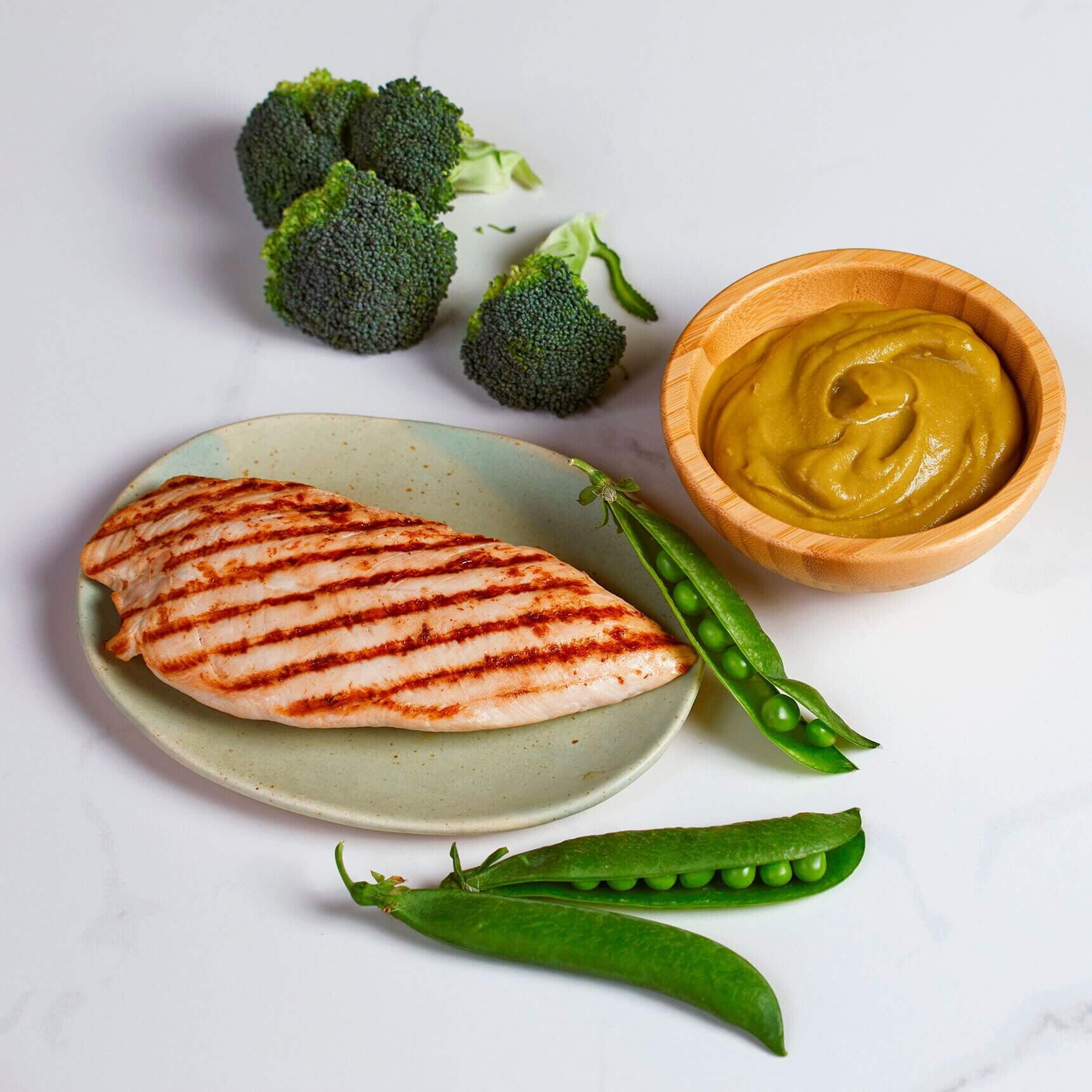 Ingredientes brocoli guisantes pavo