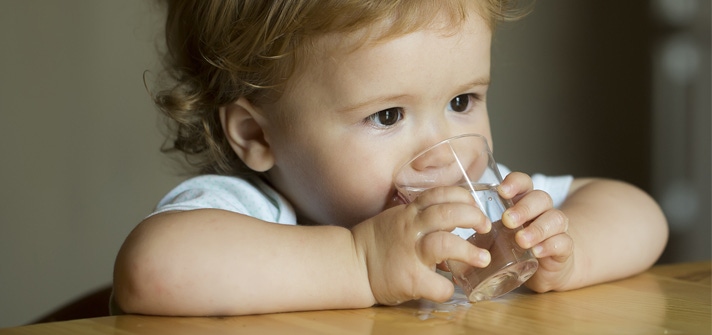 Guía para snacks: beber agua