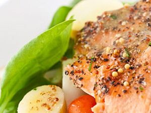 Timbal de salmón con verduras y patata Timbal de salmón con verduras y patata