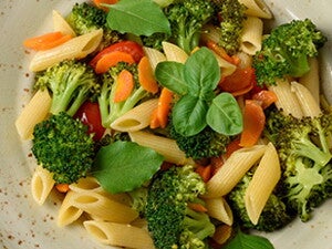 Verduras variadas con pasta Verduras variadas con pasta