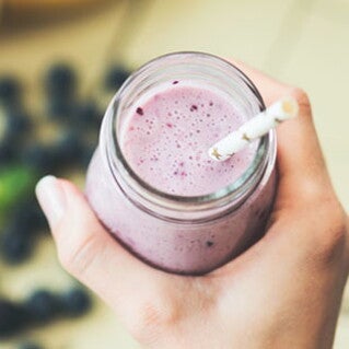 Crema de frutas variadas con leche