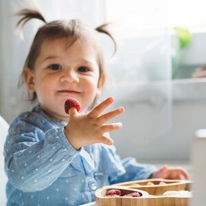 Guía práctica para introducir nuevos alimentos en bebés con APLV