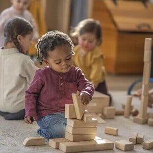 33 juegos para niños de 5 años: ideas para casa y al aire libre 33 juegos para niños de 5 años: ideas para casa y al aire libre