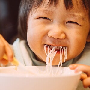 comidas_familiares_niños_pequeños_1440x420.jpg