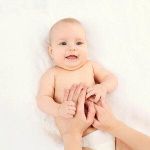 ¿Cómo aliviar los cólicos del bebé?