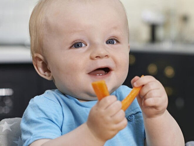 Establece buenos hábitos de alimentación para tu bebé