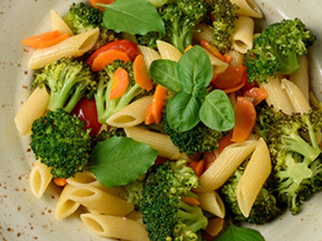 Verduras variadas con pasta Verduras variadas con pasta