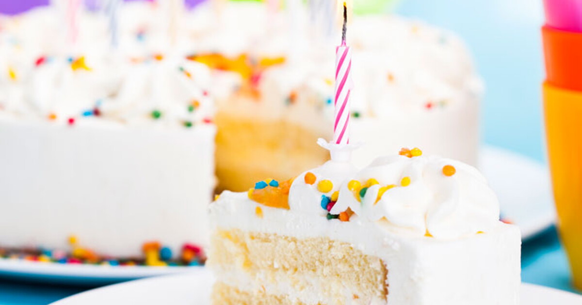 Pastel Tarta de cumpleaños | Recetas Infantiles | Nestlé Bebé