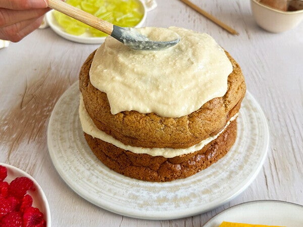 Mi primera tarta de cumpleanos Step 5 - decorar el tarta